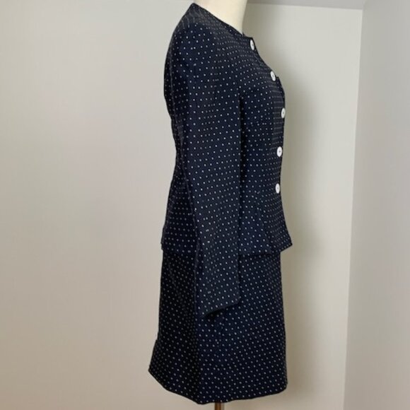 Vintage Louis Feraud skirt suit, navy with white polka dots, US 6 - Picture 4 of 9